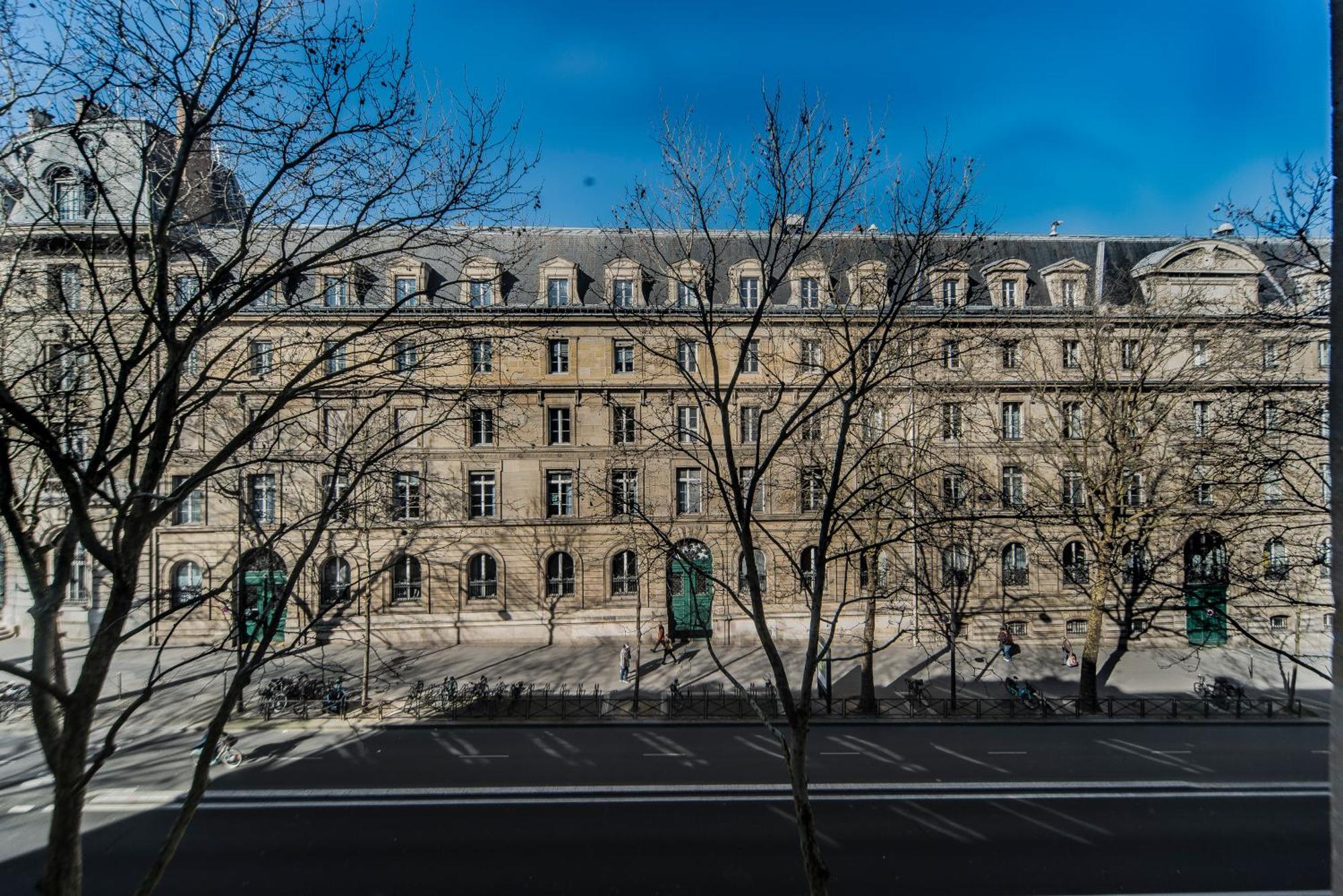 パリSaint Michel Quartier Latin With Acアパートメント エクステリア 写真